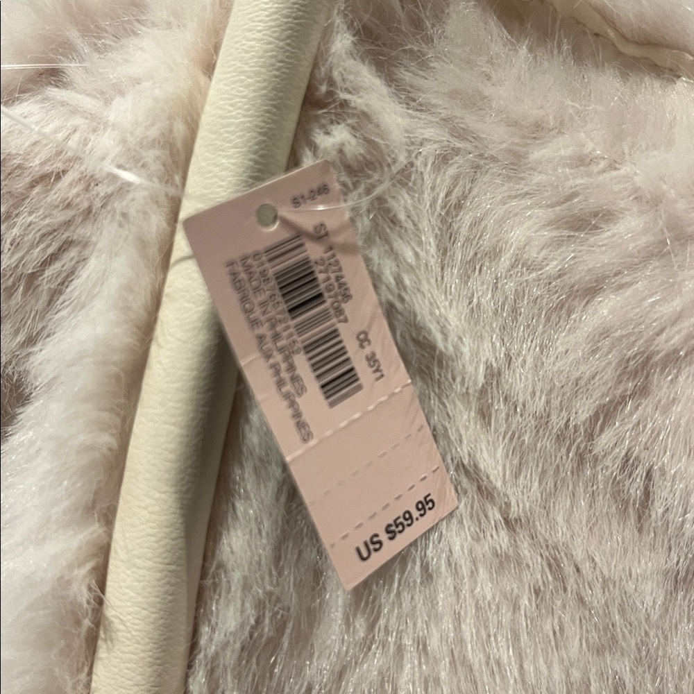 Victoria’s Secret Faux fur tote bag - Picture 4 of 8